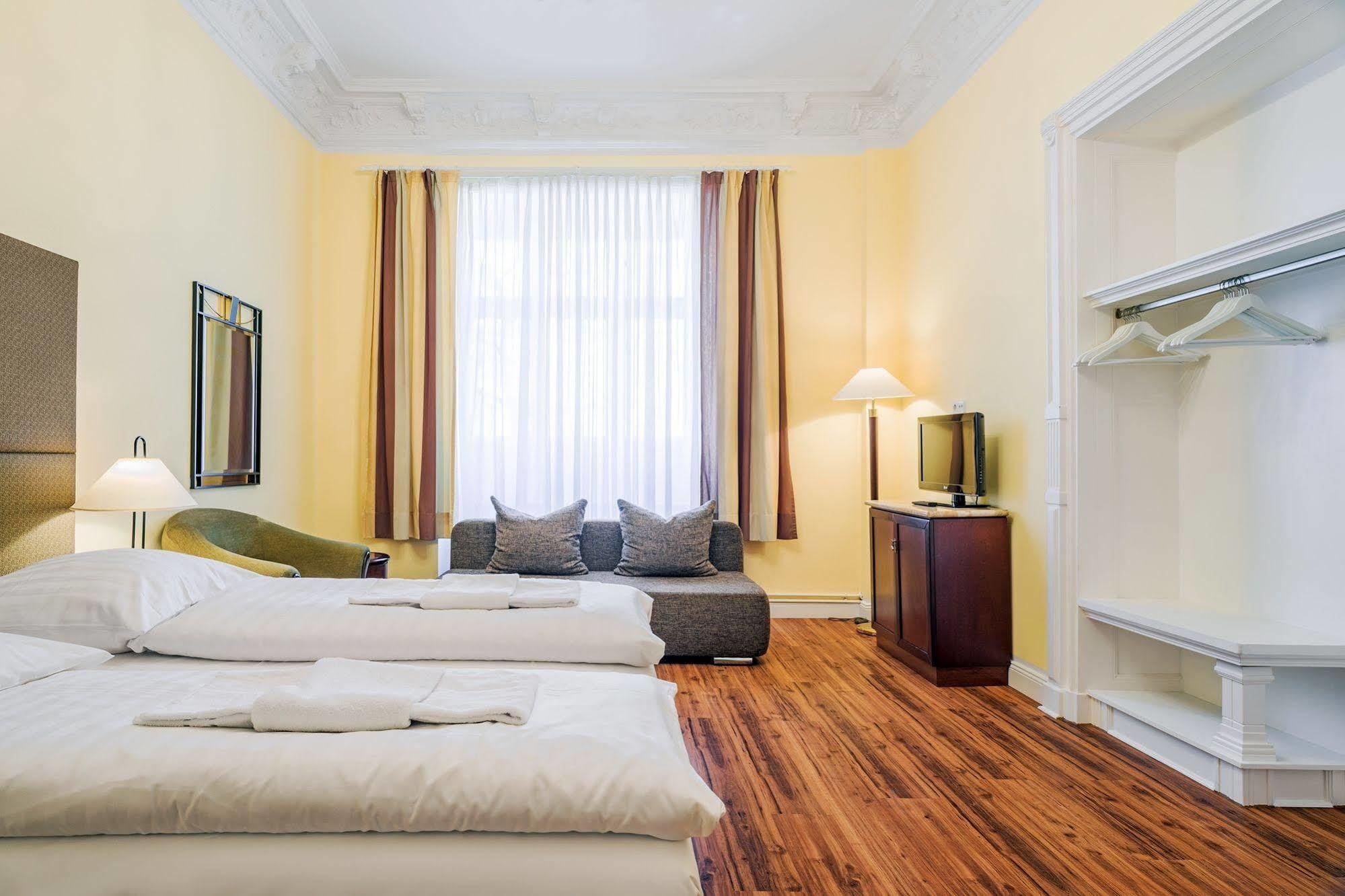 Hotel-Pension Michele برلين المظهر الخارجي الصورة