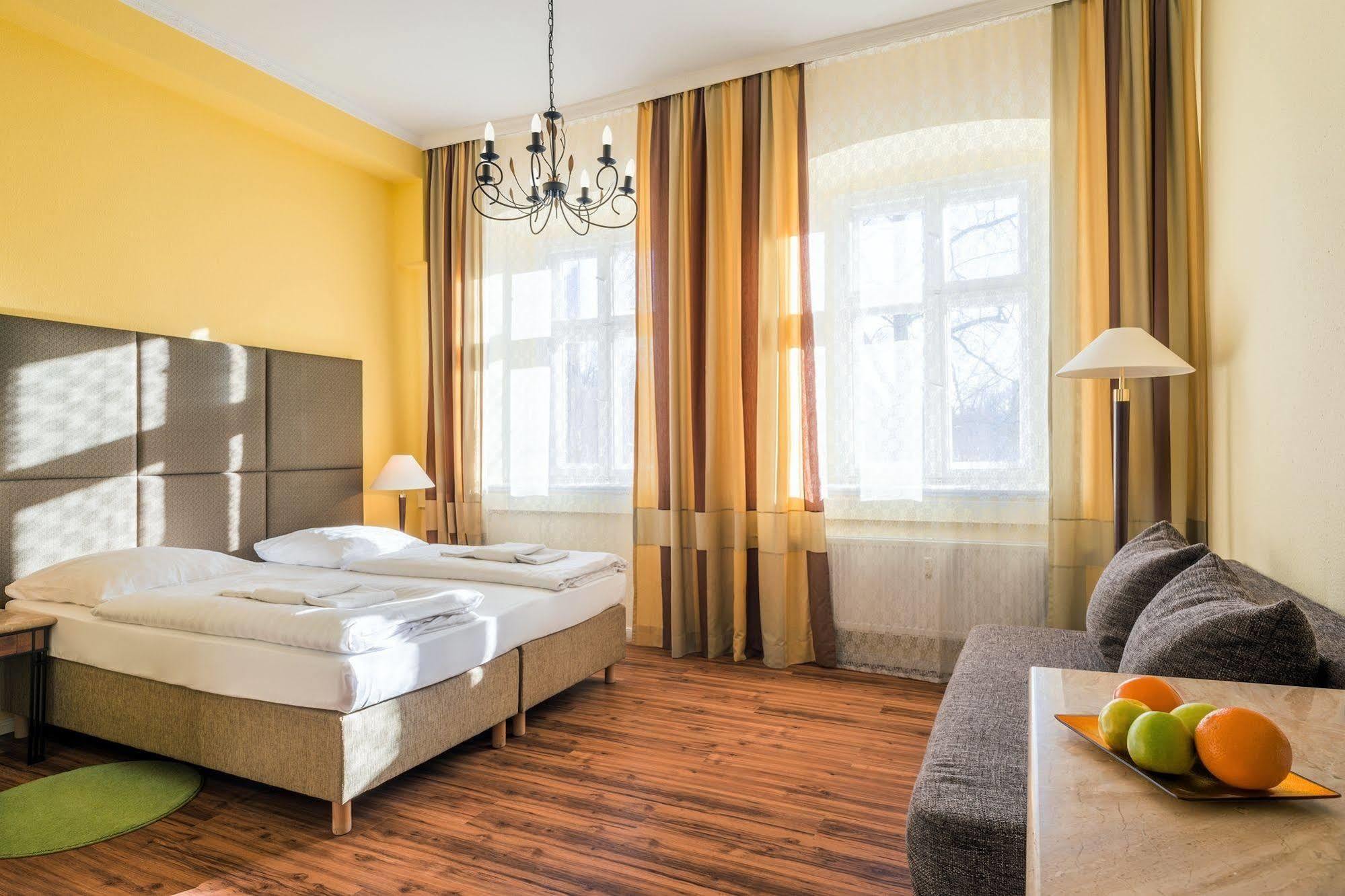 Hotel-Pension Michele برلين المظهر الخارجي الصورة