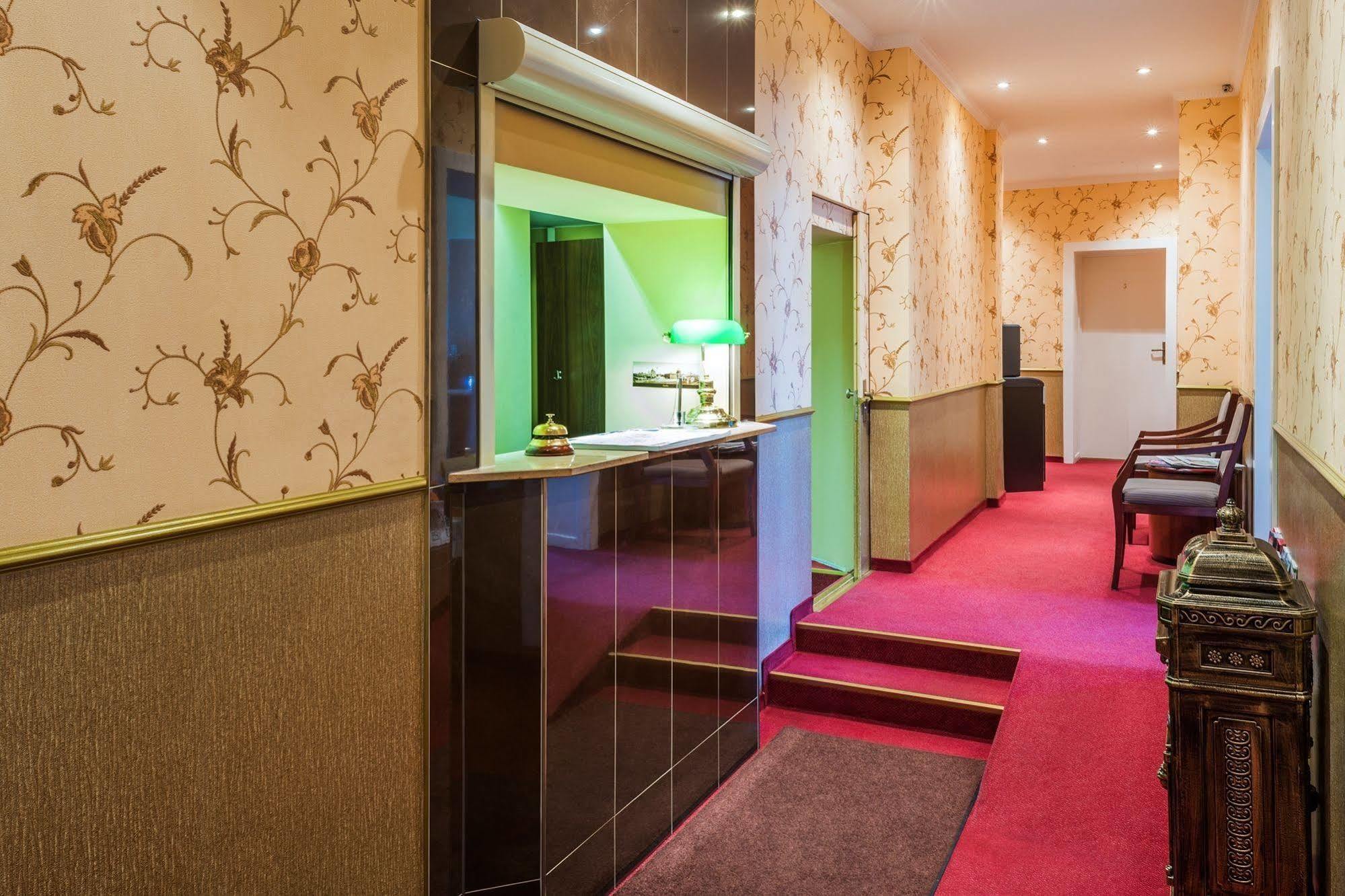Hotel-Pension Michele برلين المظهر الخارجي الصورة